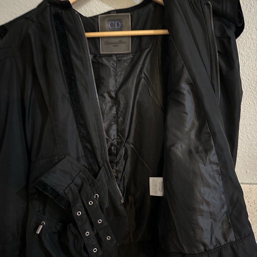 Dior Elegant Black Vest - Picture 4 of 12